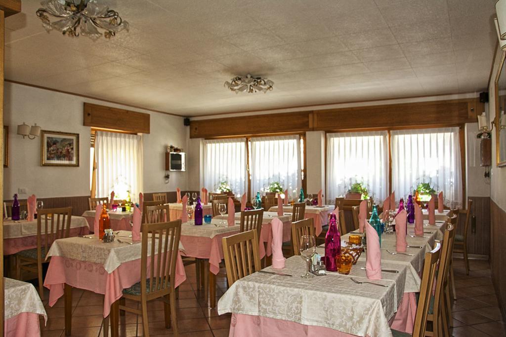 Albergo Ristorante Iris Auronzo di Cadore Eksteriør bilde