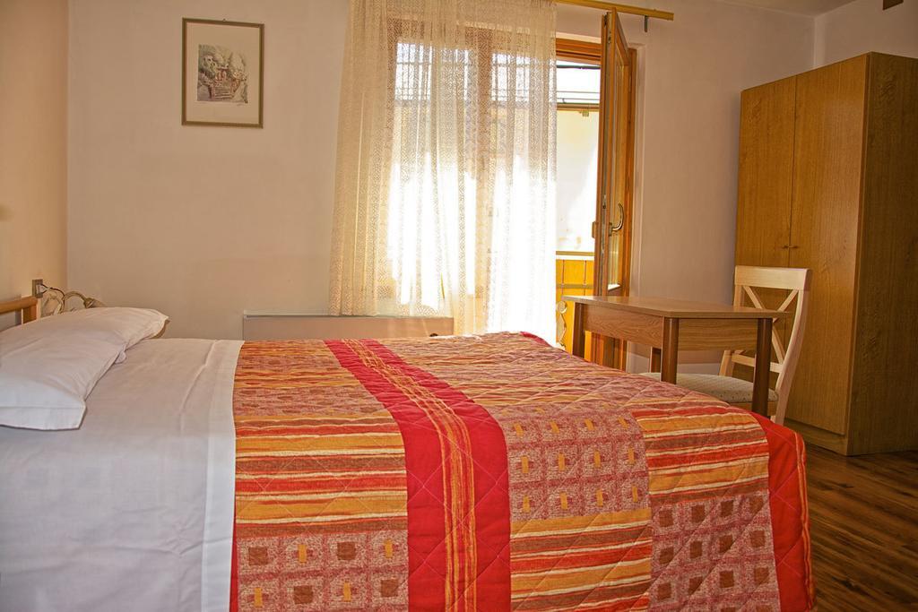 Albergo Ristorante Iris Auronzo di Cadore Eksteriør bilde