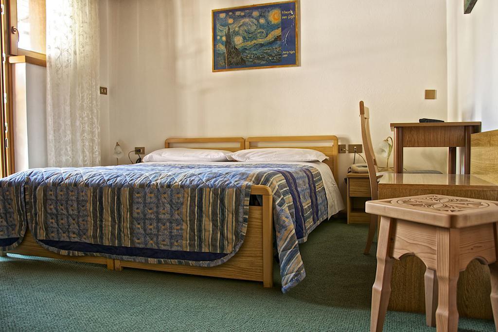 Albergo Ristorante Iris Auronzo di Cadore Eksteriør bilde