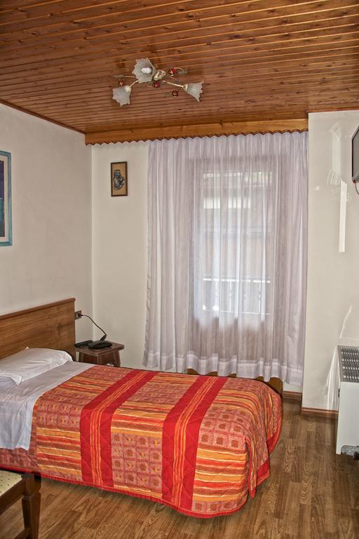 Albergo Ristorante Iris Auronzo di Cadore Rom bilde